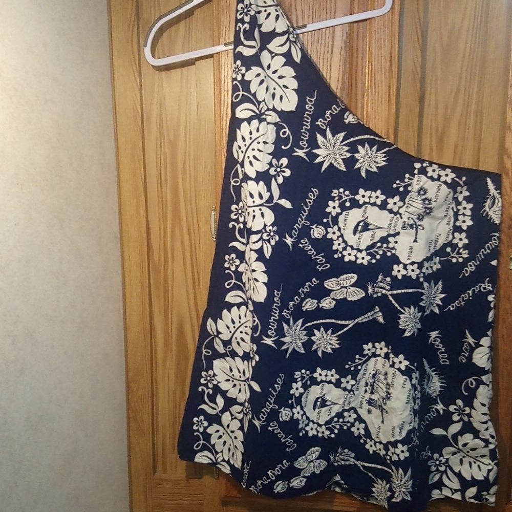 Vintage Tahitian wrap dress